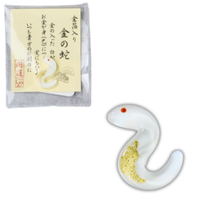 PORTE-BONHEUR JAPONAIS ENGIMONO – SERPENT BLANC EN VERRE & FEUILLE D’OR