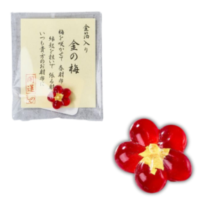 PORTE-BONHEUR JAPONAIS ENGIMONO – FLEUR DE PRUNIER EN VERRE & FEUILLE D’OR